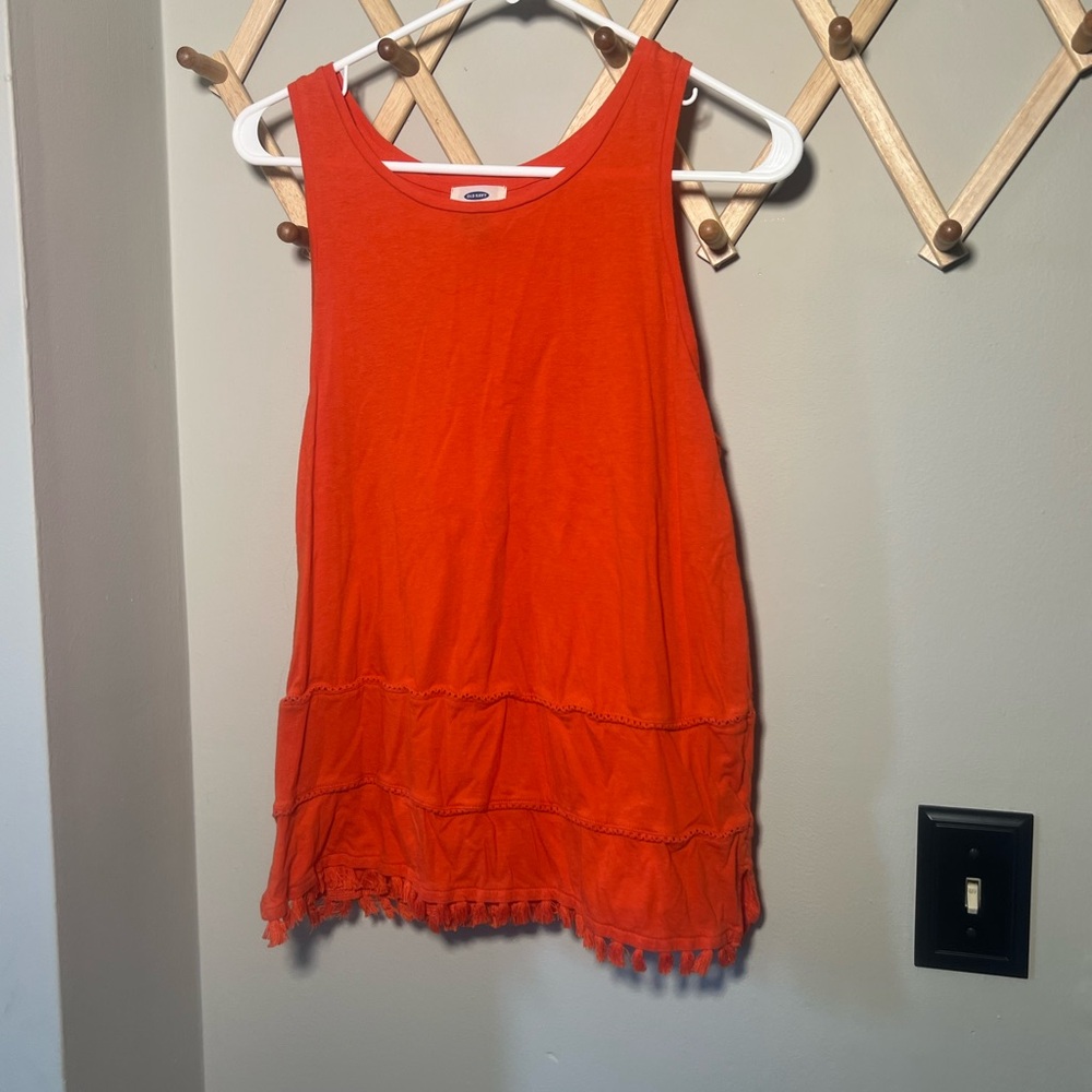 Coral fringe tank top